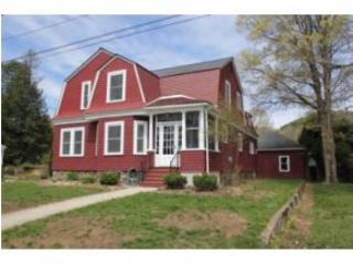 4 Garfield Ave, Springfield VT  05156-3535 exterior