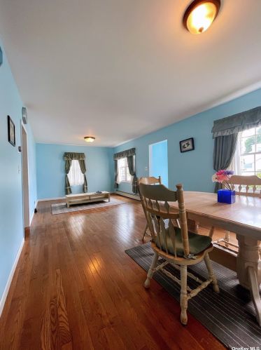 2335 Mitchell Pl, North Bellmore NY  11710-3332 exterior