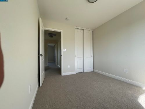 1870 Summerfield Ct, Oakley CA  94561-3074 exterior