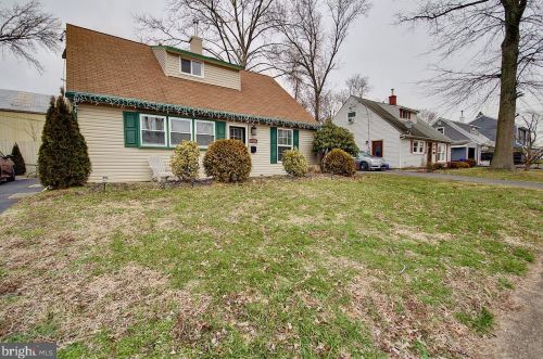 808 Rennard Ln, Yardley, PA 19067-6816