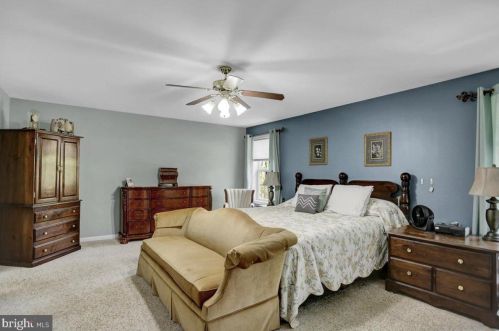 61 Crooked Dr, West Enola PA  17025-1522 exterior