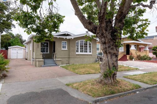 1451 Havenscourt Blvd, Oakland CA  94621-3627 exterior