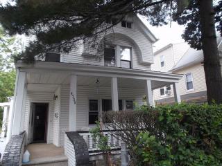 4735 Bronx Blvd, Bronx, NY 10470-1001