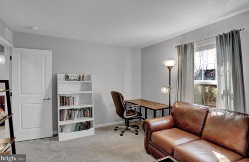 15 Waverly Ln, Carlisle PA  17015-7119 exterior