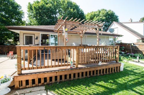 10436 Darnel Ave, Milwaukee WI 53223-3555 exterior