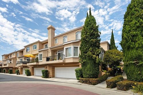 7155 Calabria Ct, San Diego, CA 92122-5596