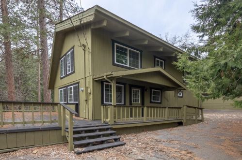23780 Stage Coach Dr, Sonora, CA 95370-9512