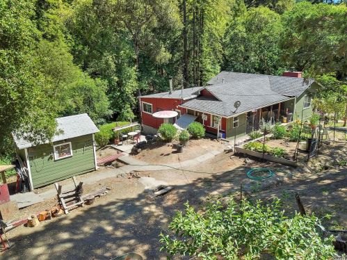 3240 Calistoga Rd, Santa Rosa, CA 95404-9673