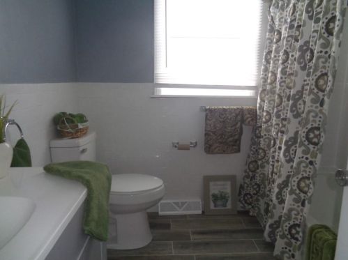 47 Arrow Ave, Warwick RI  02886-5101 exterior