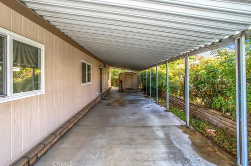 1325 Medallion St, Redlands CA  92374-2666 exterior