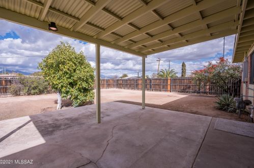 6665 Mary Dr, Tucson AZ 85730-2038 exterior