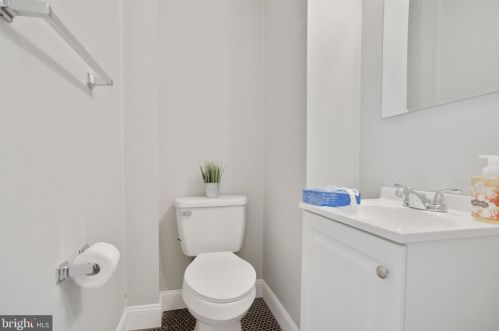 1730 Hills Dr, Norristown PA  19401-5702 exterior