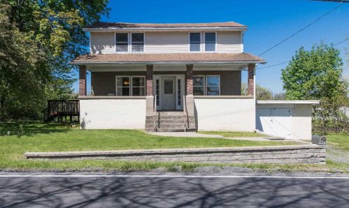 417 Vineyard Ave, Highland, NY 12528-2321