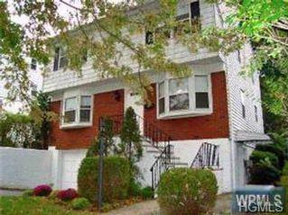 4 Lawrence Pl, New Rochelle NY  10803-2626 exterior