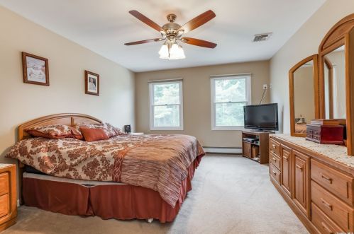 162 10th Ave, Holtsville NY  11742-2357 exterior