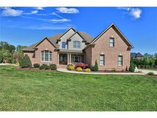 165 Riverchase Ln, Mooresville, NC 28115-8336