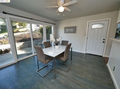 9015 Castlewood St, Oakland, CA 94605-4407