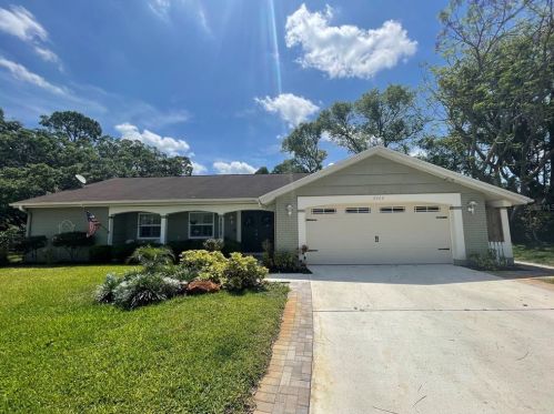 8808 Avondale Ln, Port Richey, FL 34667-2617