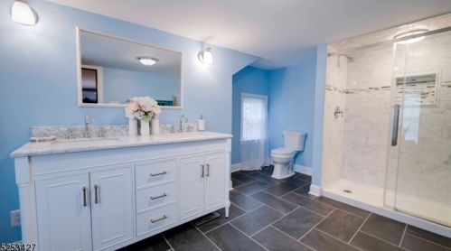 404 Quakertown Rd, Flemington NJ  08822-5610 exterior