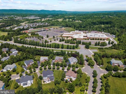 15063 Gaines Mill Cir, Haymarket VA  20169-4500 exterior