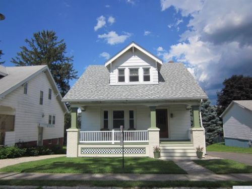 6 Wortman Sq, Hudson, NY 12534-2731