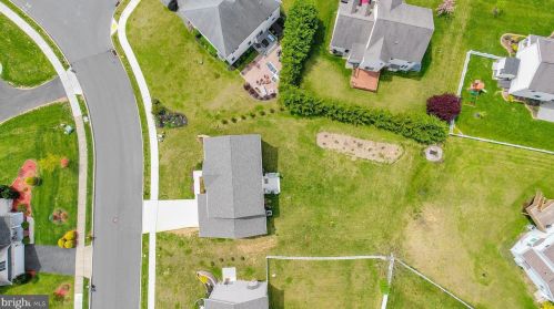 7 Dogwood Ter, Siddonsburg PA  17019-8733 exterior