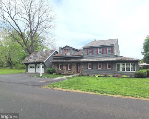 960 Cross St, Washington Crossing, PA 18977-1434