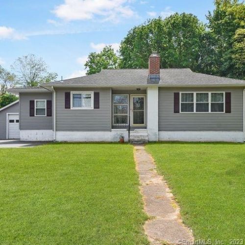 518 Pool Rd, North Haven, CT 06473-1421