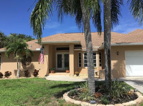 1223 Bayshore Rd, Nokomis, FL 34275-4019