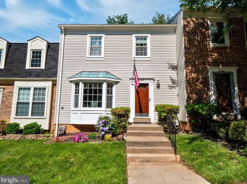 6202 Mockingbird Pond Ter, Springfield, VA 22015-3721