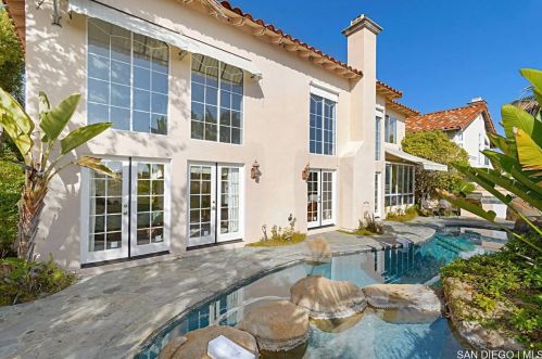4935 Hidden Dune Ct, San Diego, CA 92130-2718