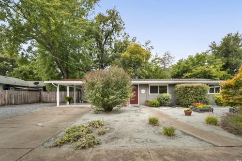 8844 Brown Ave, Santa Rosa, CA