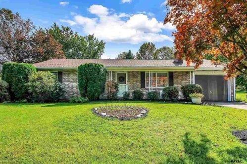 109 Greenhouse Rd, Siddonsburg, PA 17019-9446
