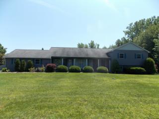 18 Turquoise Dr, Colchester, VT 05446-6597