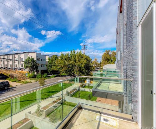 1628 Irving St, Denver CO 80204-3445 exterior