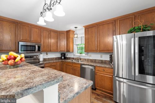 713 Eastover Pkwy, Locust Grove VA  22508-5219 exterior