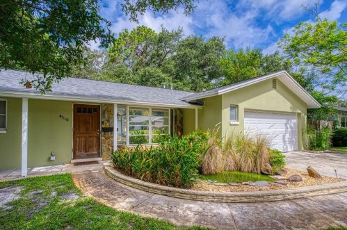 4310 56th St, Saint Petersburg, FL 33709-5325