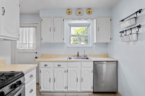 27 Christler St, Pittsburgh PA 15223-2038 exterior