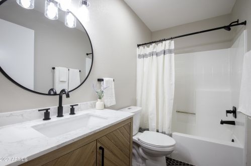 20809 31 Dr, Phoenix AZ 85017-1504 exterior