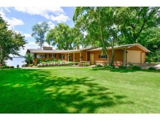 6199 Lyngaas Rd, Winneconne, WI 54986-9762