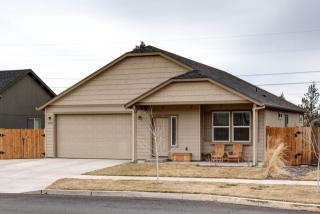 63763 Hunters Cir, Bend OR  97701-7236 exterior