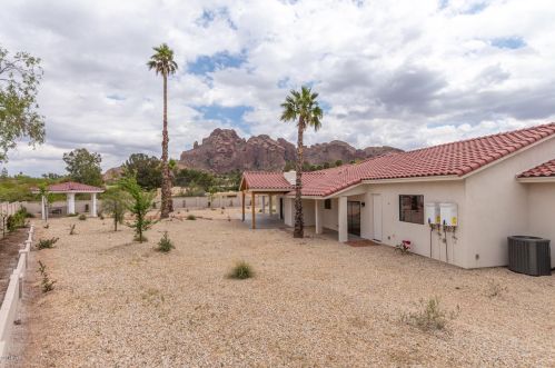 4554 Mcdonald Dr, Scottsdale AZ 85253-5328 exterior