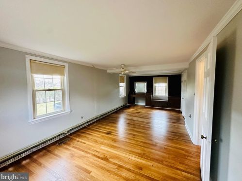 201 Sharpless Dr, Wilmington DE  19803-2507 exterior