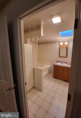 28 Shenandoah Dr, Erial NJ 08081-5217 exterior