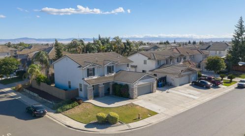2452 Portifino St, Manteca, CA 95337-8406