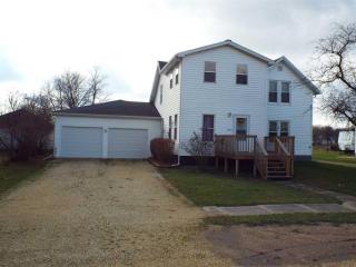 835 Oak St, Lamont, IA
