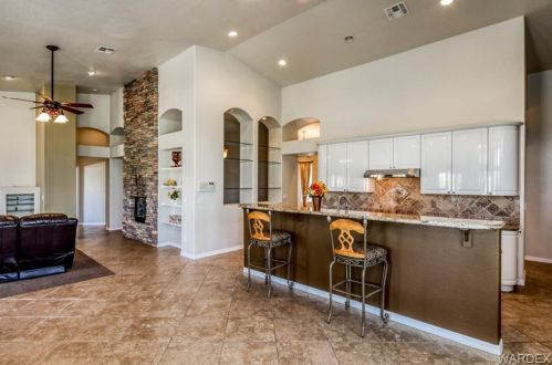 1895 Corwin Rd, Bullhead City AZ  86442-8774 exterior