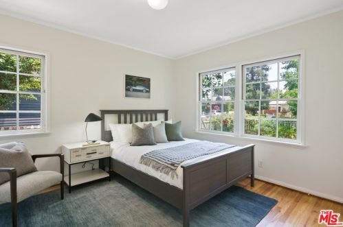 12259 Hartsook St, North Hollywood CA  91607-3054 exterior