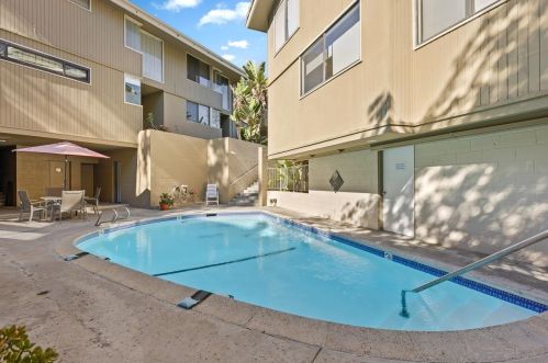 7546 Gibraltar St, Carlsbad CA  92009-7412 exterior