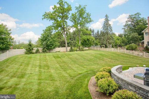 504 Sophia Cir, Hummelstown PA  17036-7089 exterior